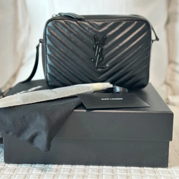 Yves Saint Laurent Quilted Camera Bag in Black - Picture 11 of 13